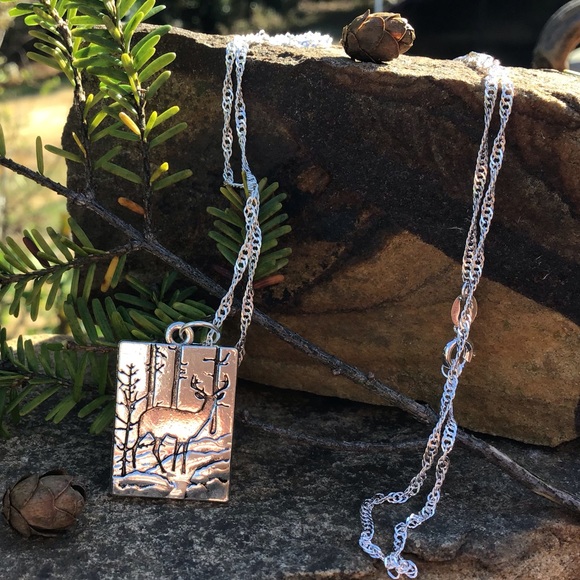 Lolas_Boutique_ Jewelry - Beautiful deer silver pendant necklace woodland